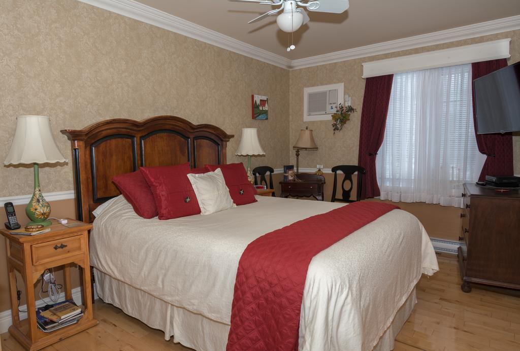 Au Nidaigle Bed & Breakfast Saint-Basile Exterior photo